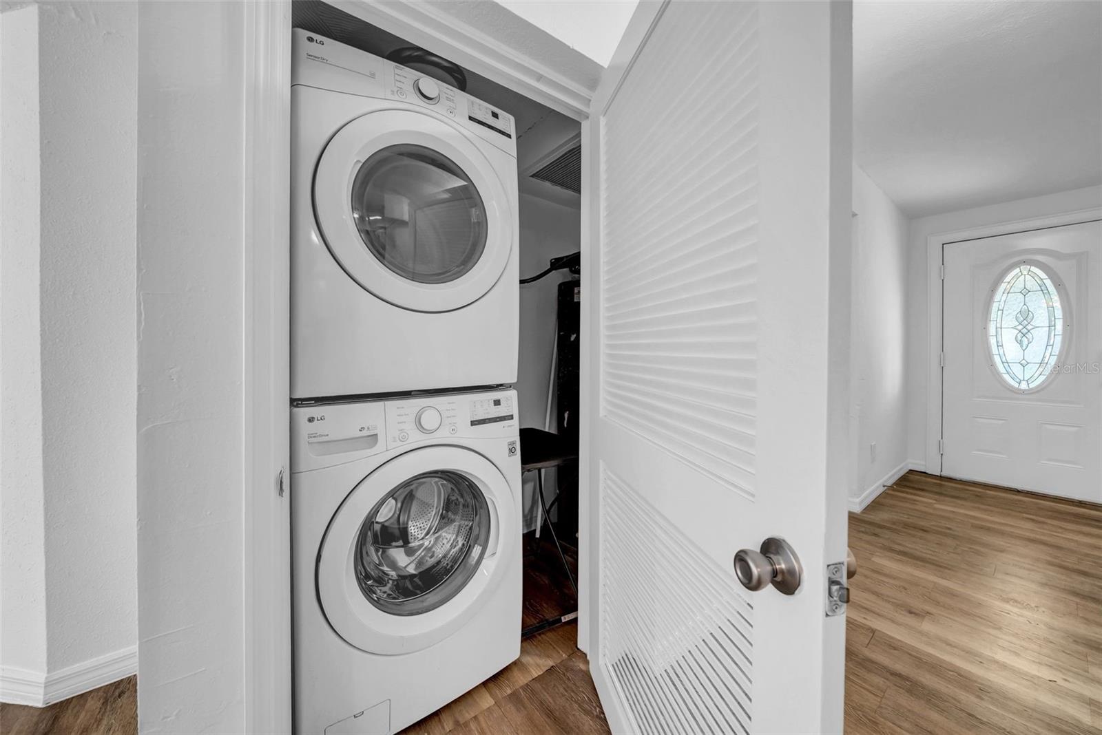 Image 33 of 57 For 8537 93rd Avenue