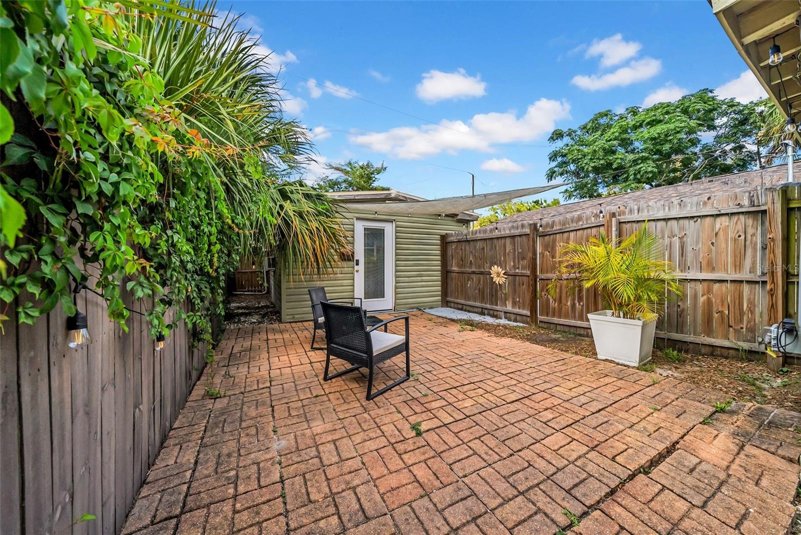 Image 36 of 57 For 8537 93rd Avenue