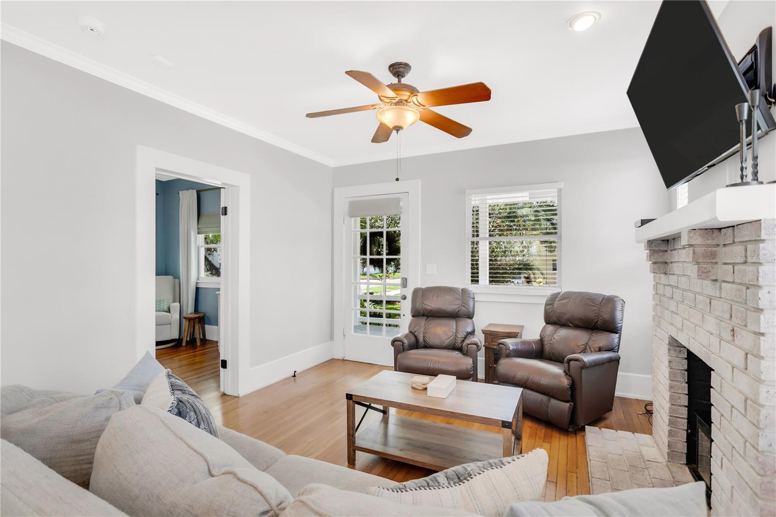 Listing photo id 8 for 3220 San Pedro Street