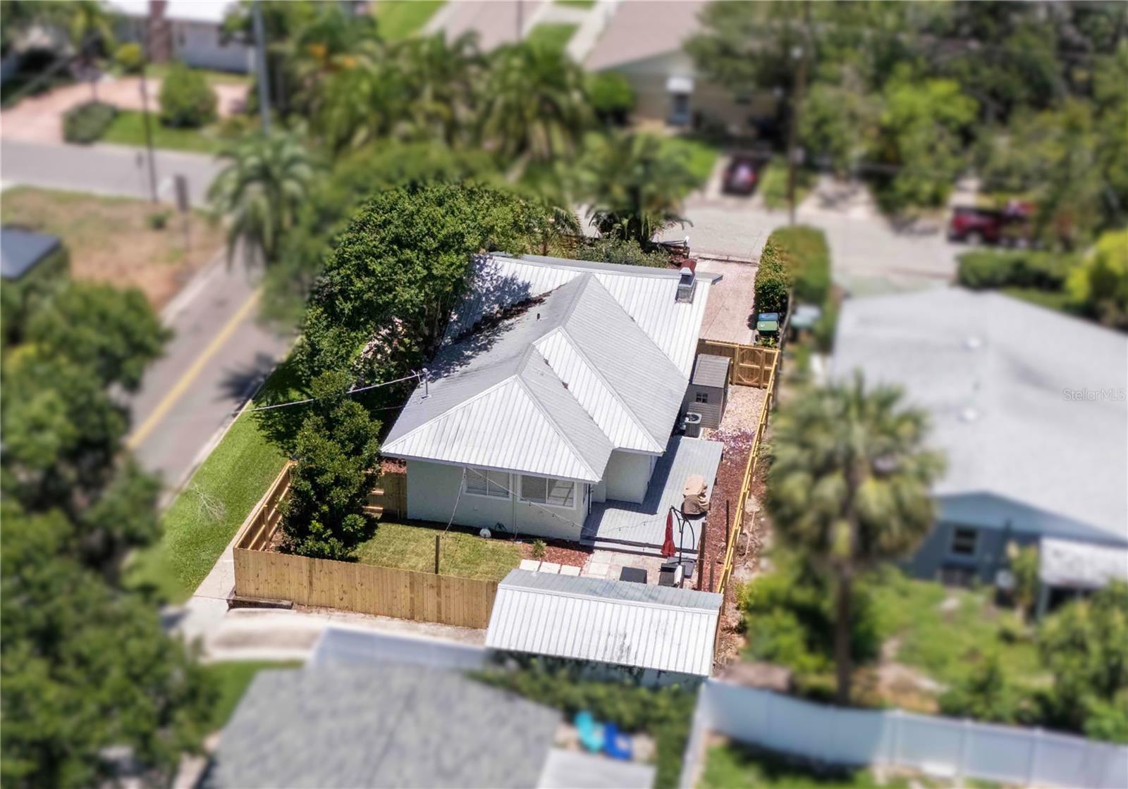 Listing photo id 39 for 3220 San Pedro Street