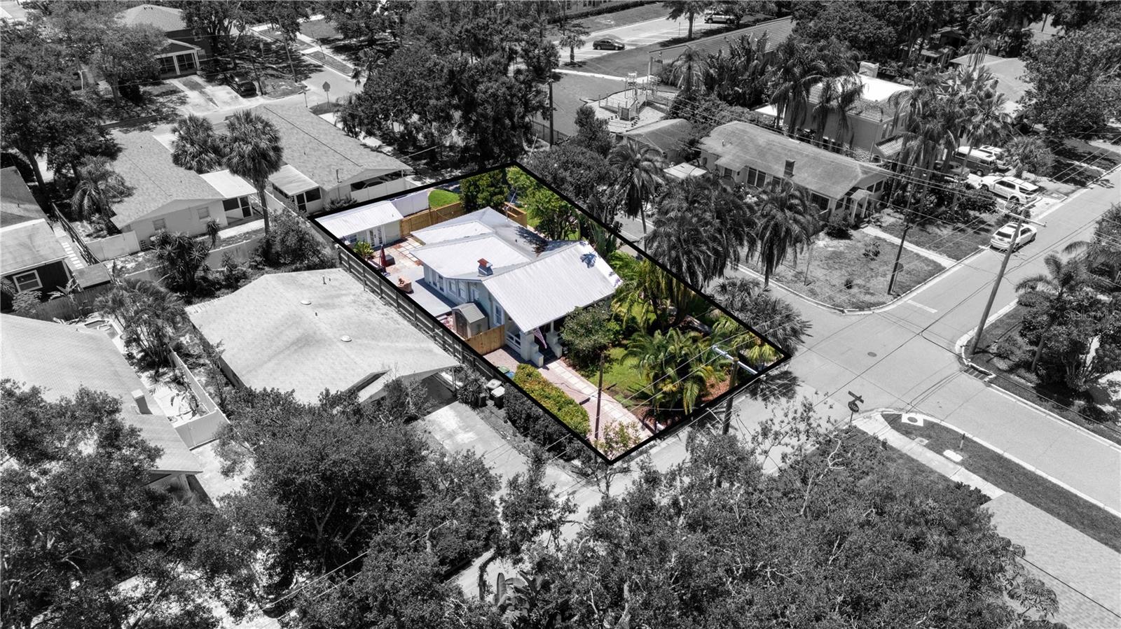 Listing photo id 40 for 3220 San Pedro Street