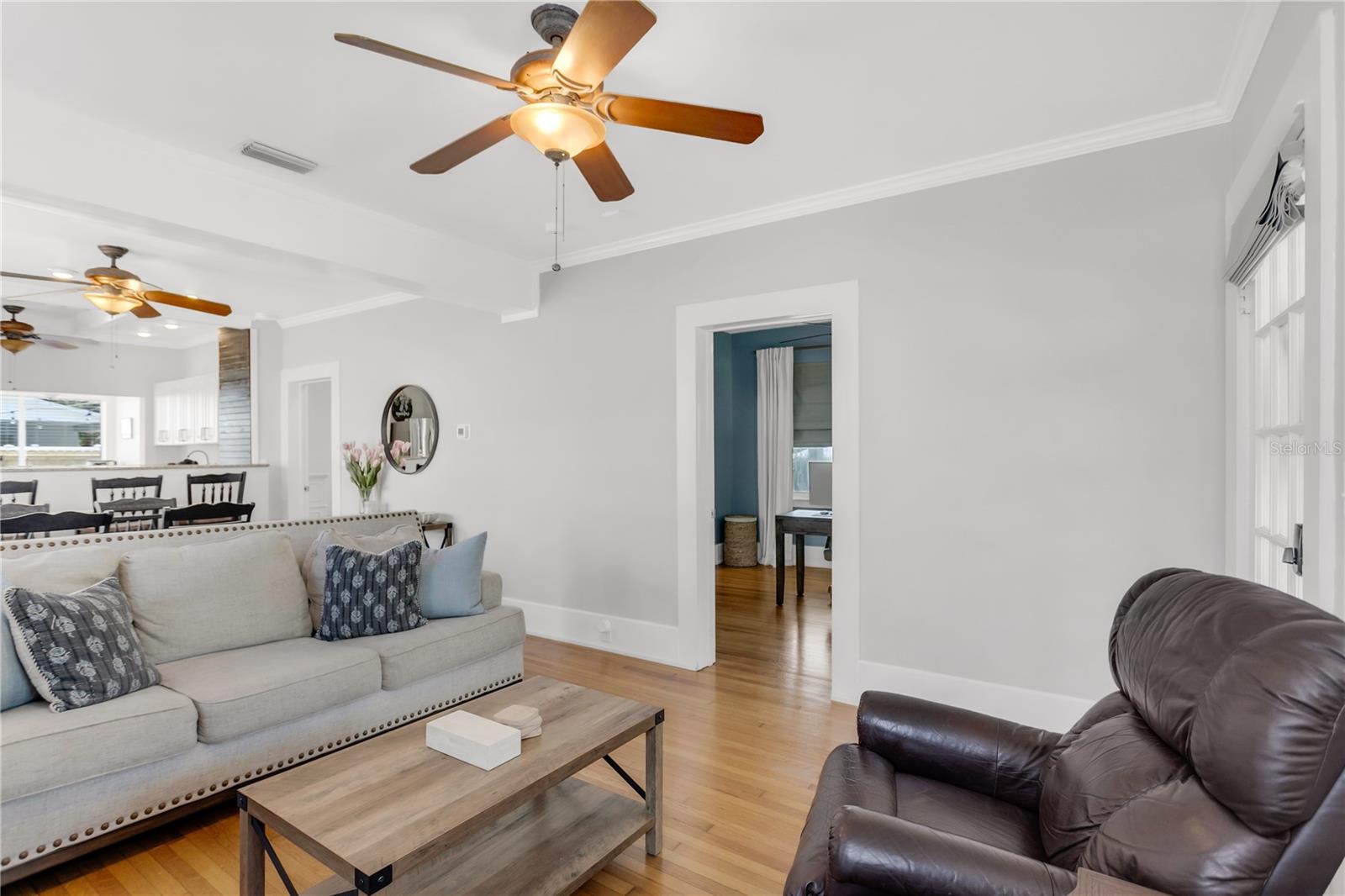 Listing photo id 6 for 3220 San Pedro Street