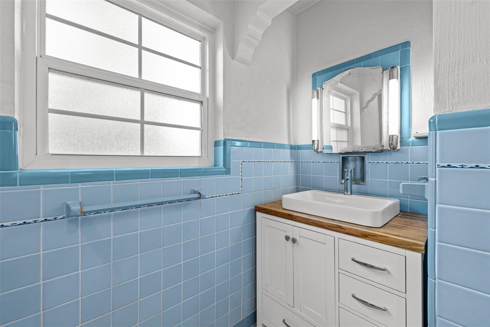 Image 20 of 46 For 2819 Central Avenue
