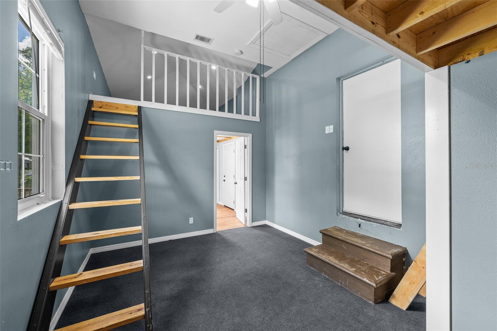 Image 22 of 46 For 2819 Central Avenue