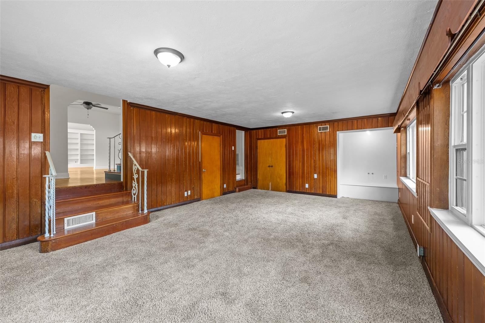 Image 9 of 46 For 2819 Central Avenue