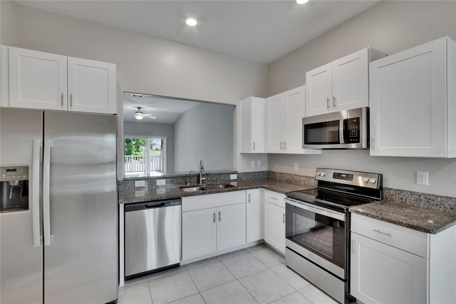 Image 15 of 59 For 14047 Weddington Terrace