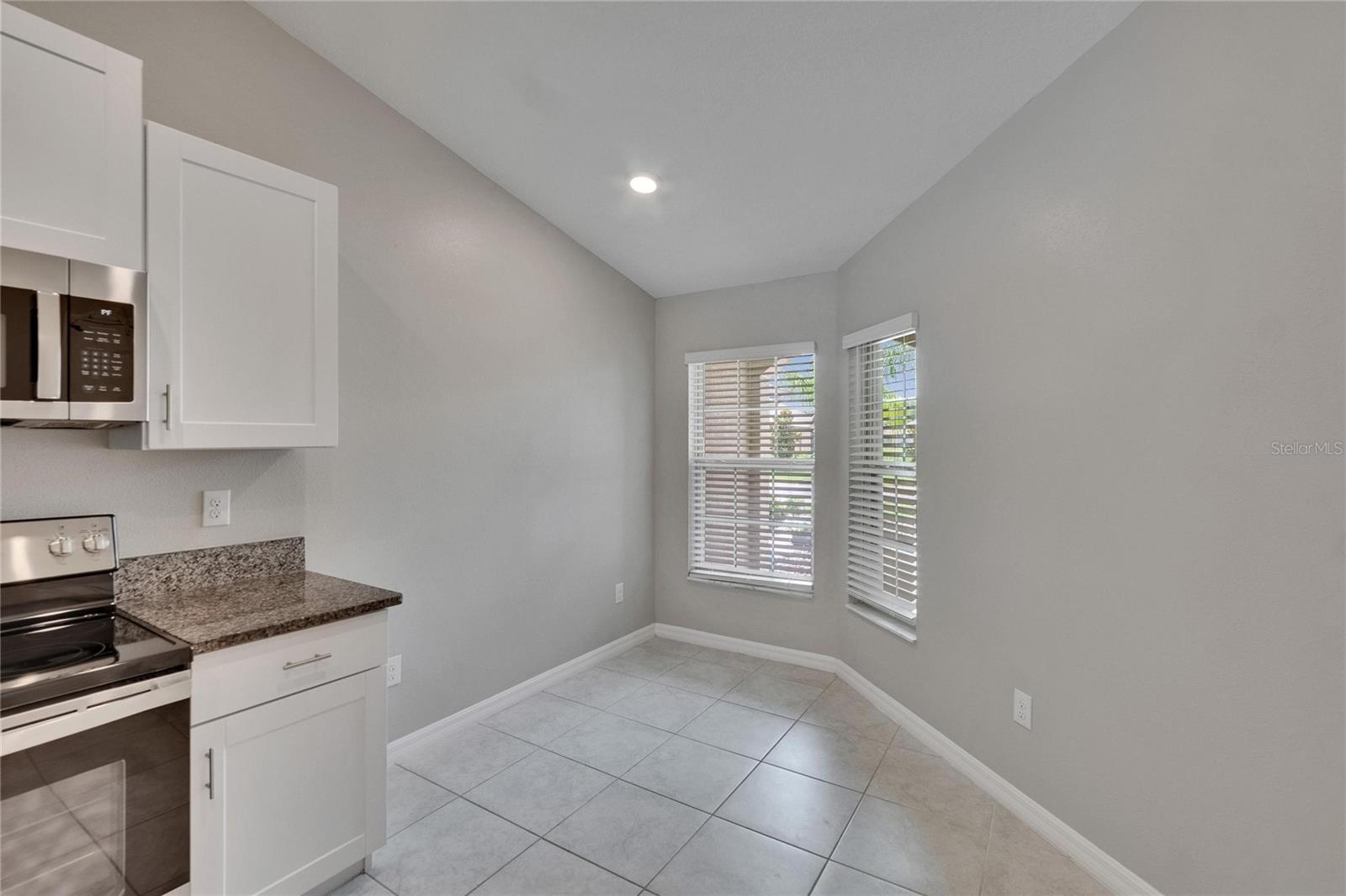Image 19 of 59 For 14047 Weddington Terrace
