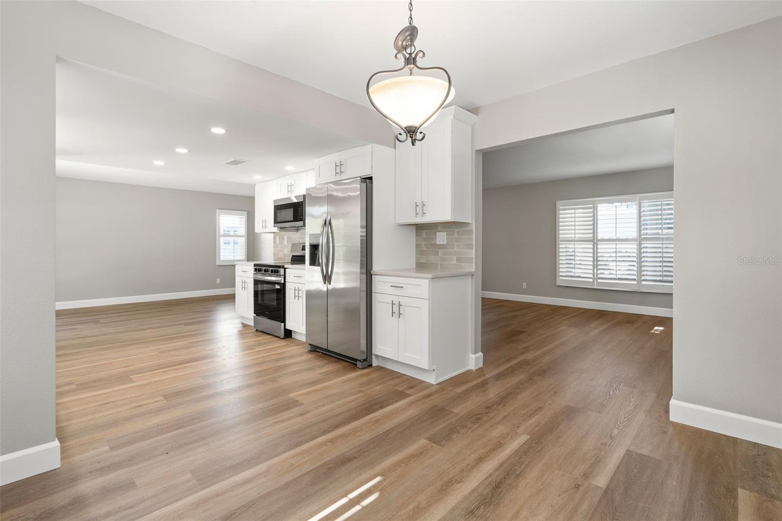 Image 4 of 14 For 4806 Juno Street