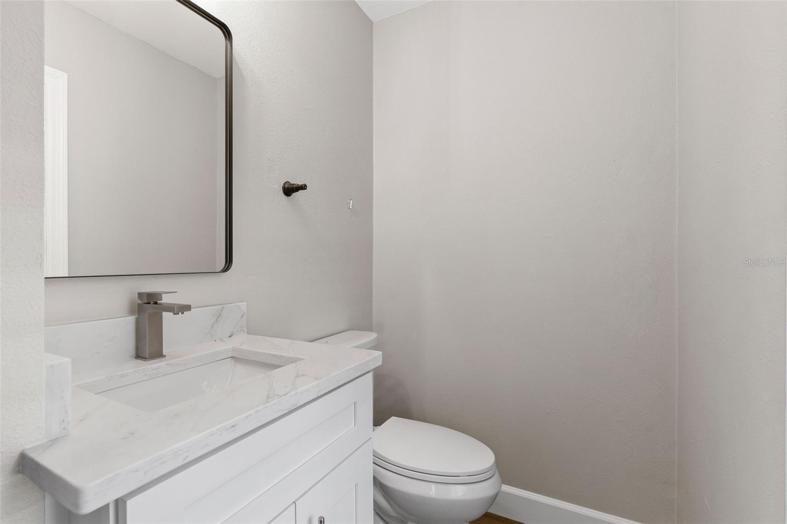 Image 7 of 14 For 4806 Juno Street