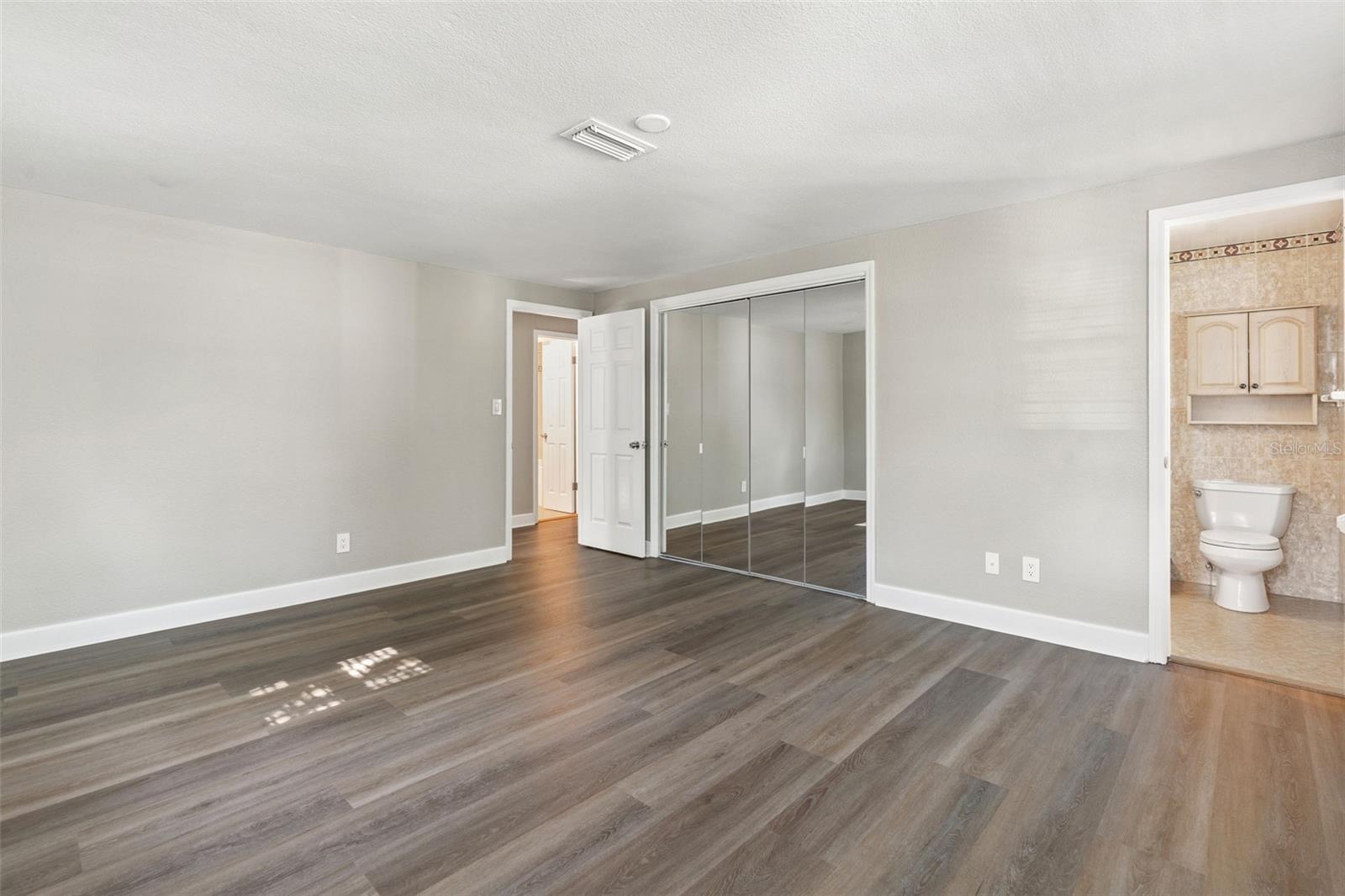 Image 8 of 14 For 4806 Juno Street