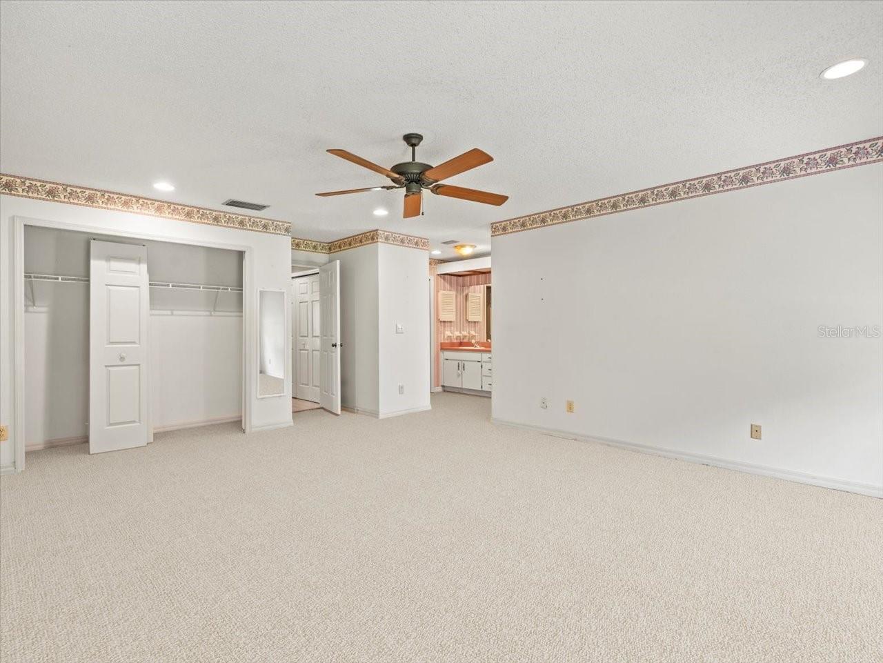 Image 19 of 39 For 1015 Hastings Court