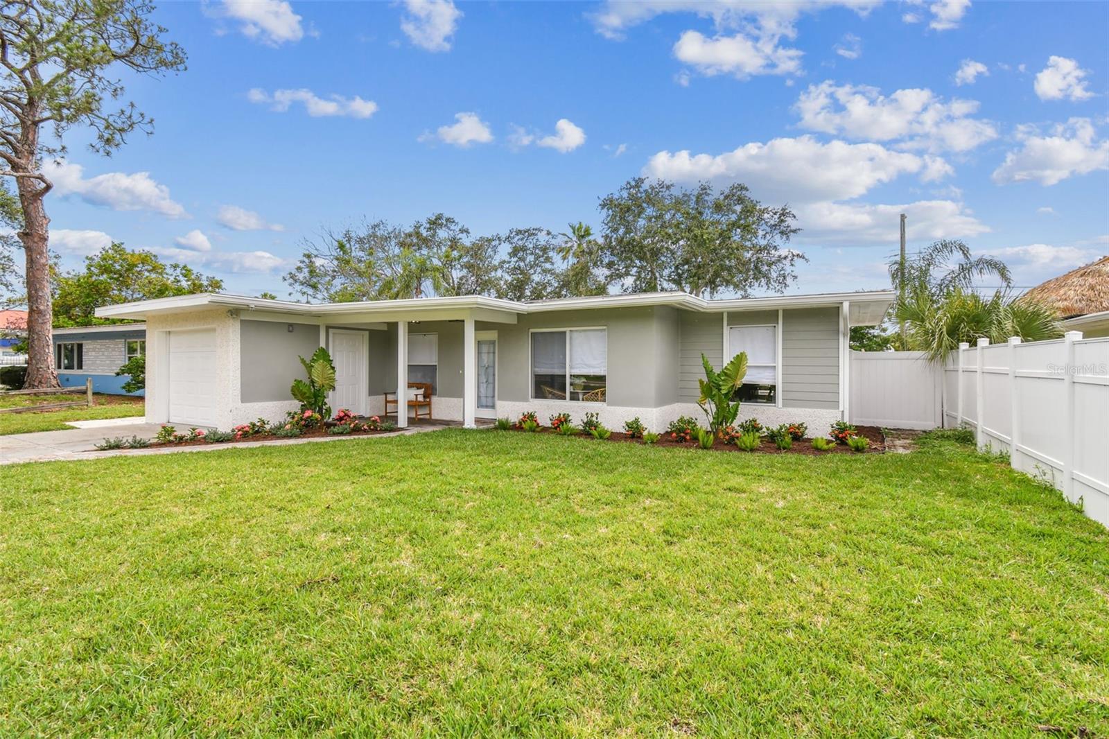 Image 3 of 40 For 2452 Bayshore Boulevard