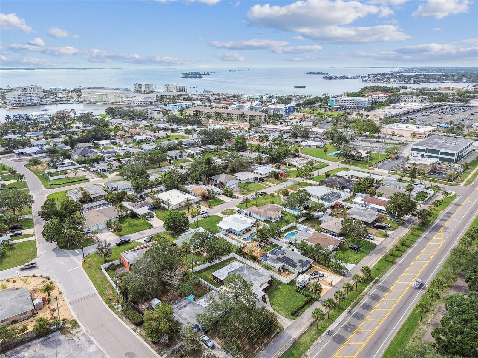 Image 35 of 40 For 2452 Bayshore Boulevard