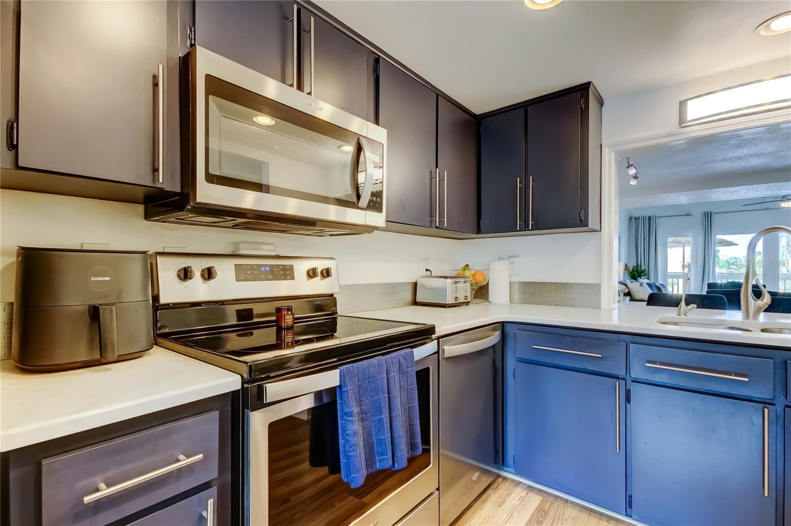 Image 12 of 71 For 318 Windrush Boulevard 10