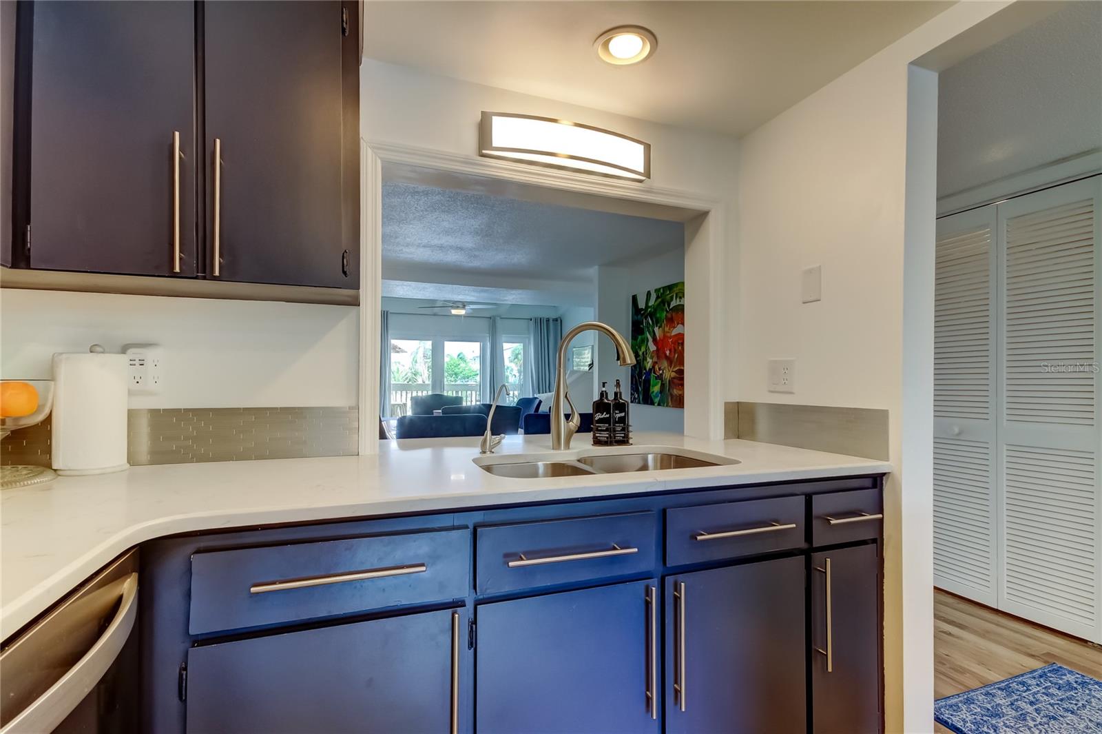 Image 13 of 71 For 318 Windrush Boulevard 10