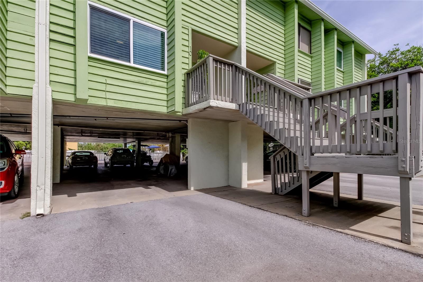 Image 56 of 71 For 318 Windrush Boulevard 10