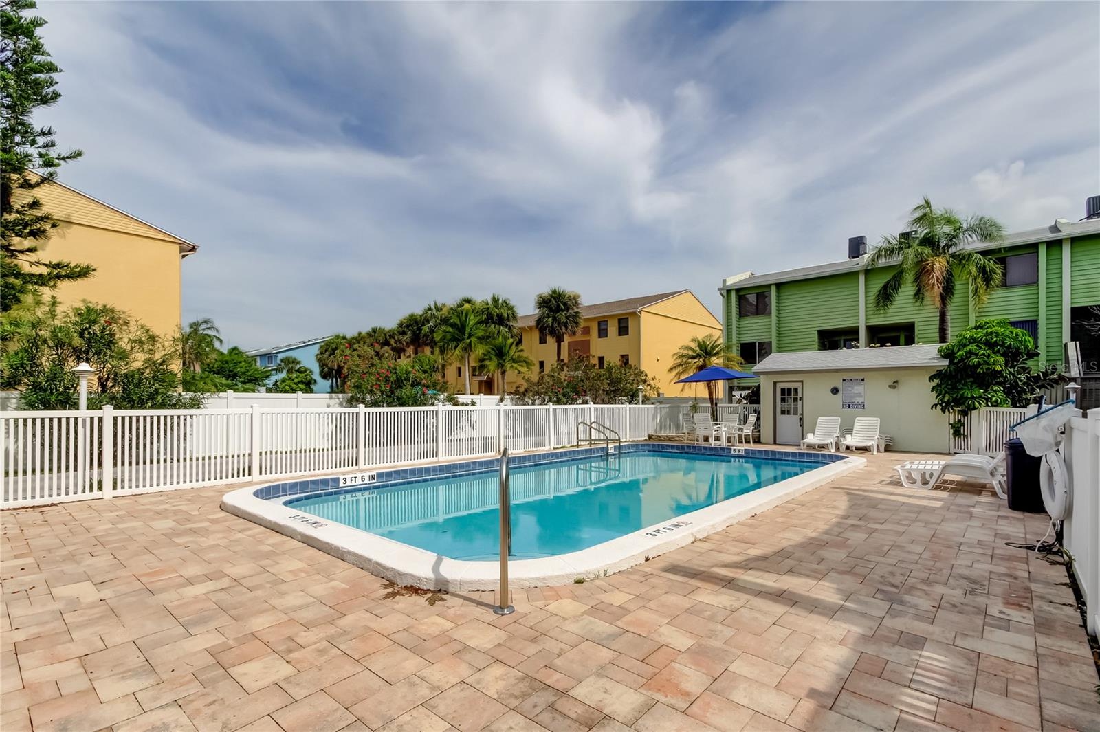 Image 58 of 71 For 318 Windrush Boulevard 10