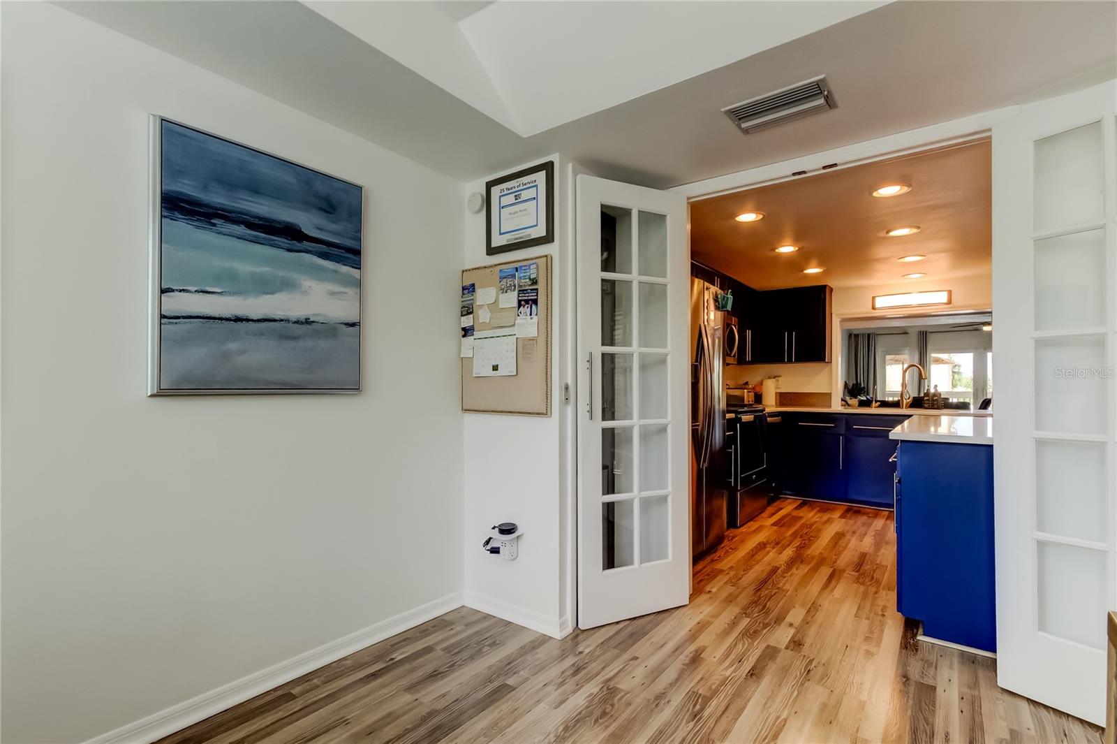 Image 8 of 71 For 318 Windrush Boulevard 10