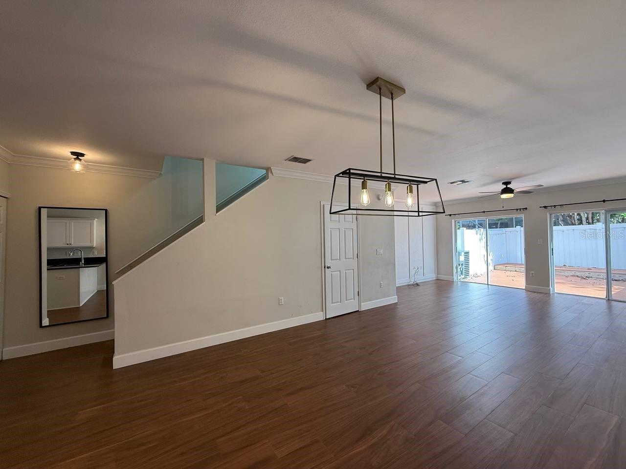 Image 11 of 27 For 2513 Kansas Avenue B