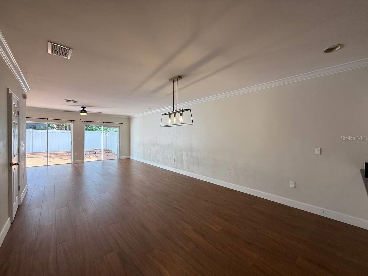 Image 9 of 27 For 2513 Kansas Avenue B
