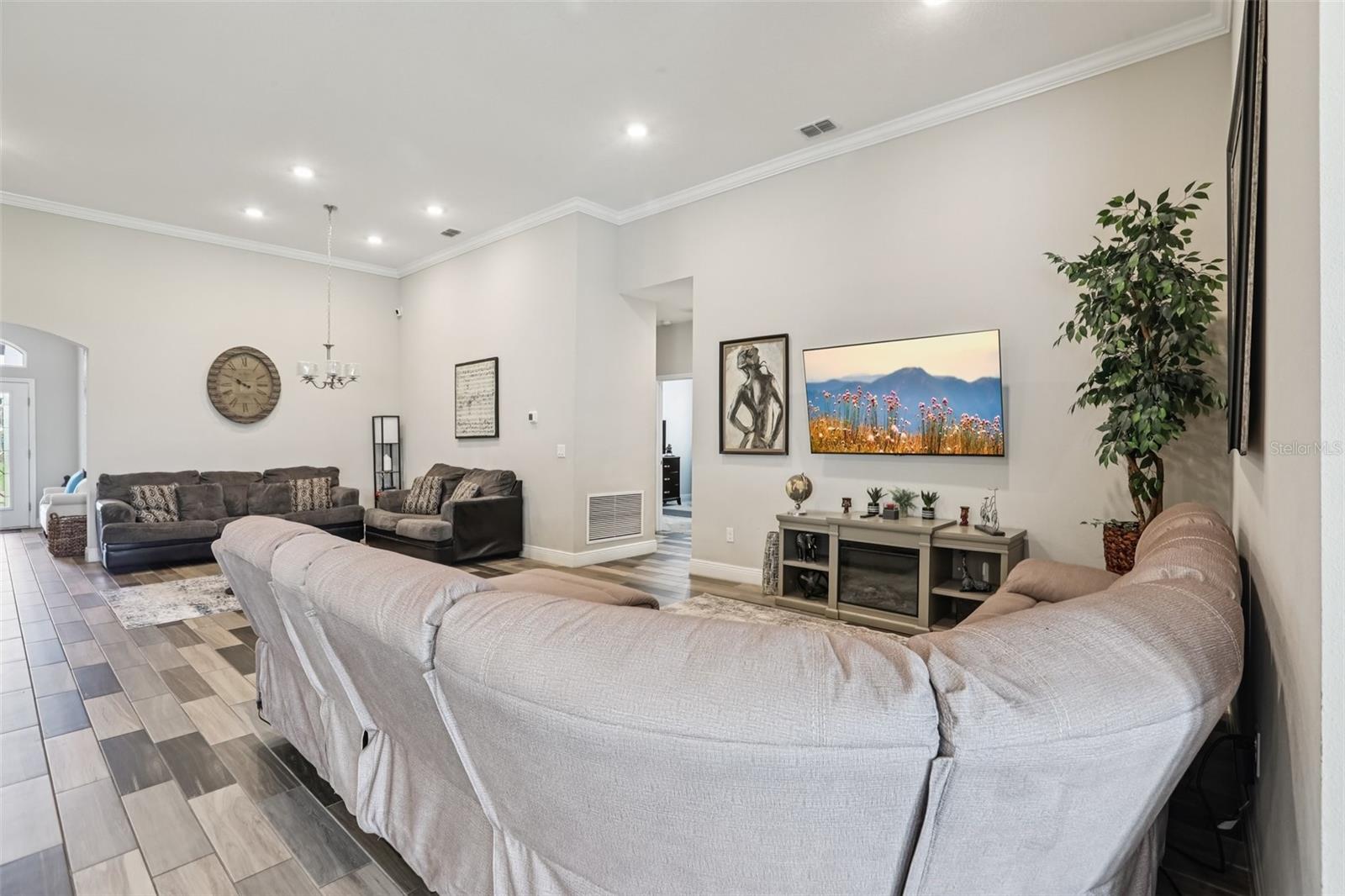 Image 10 of 42 For 12004 Cinnamon Fern Drive