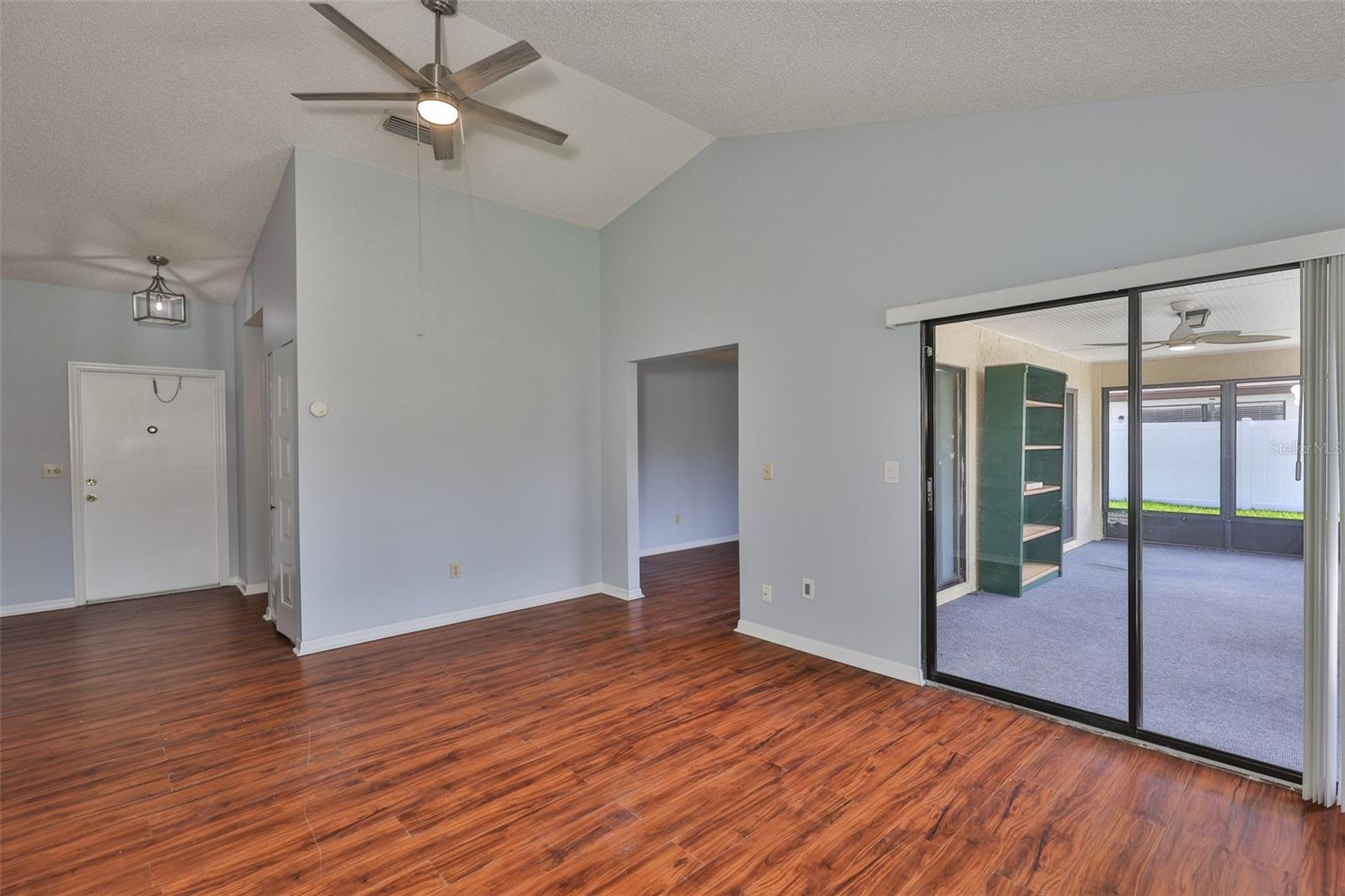Image 23 of 46 For 1717 Atrium Drive