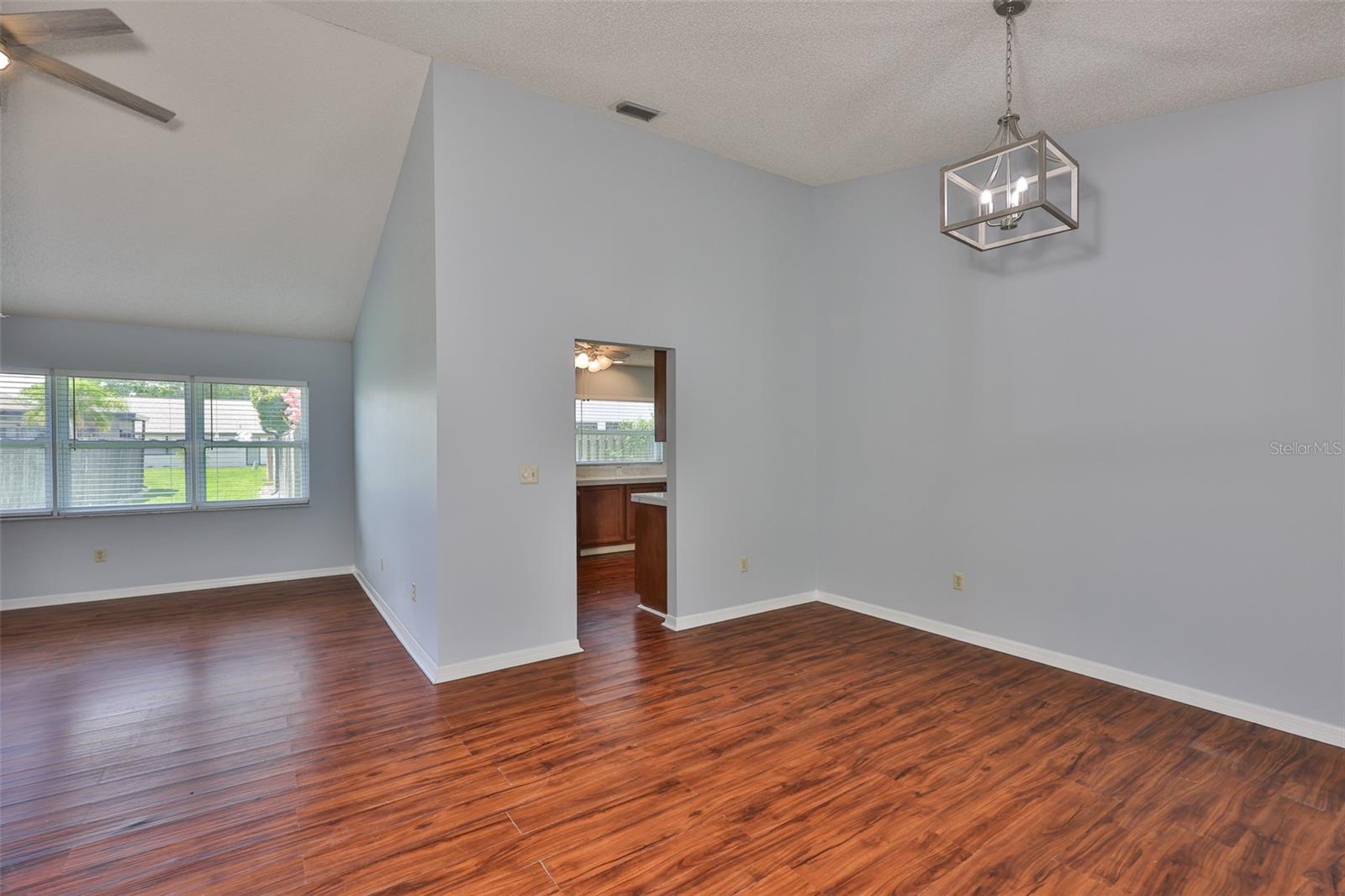 Image 26 of 46 For 1717 Atrium Drive