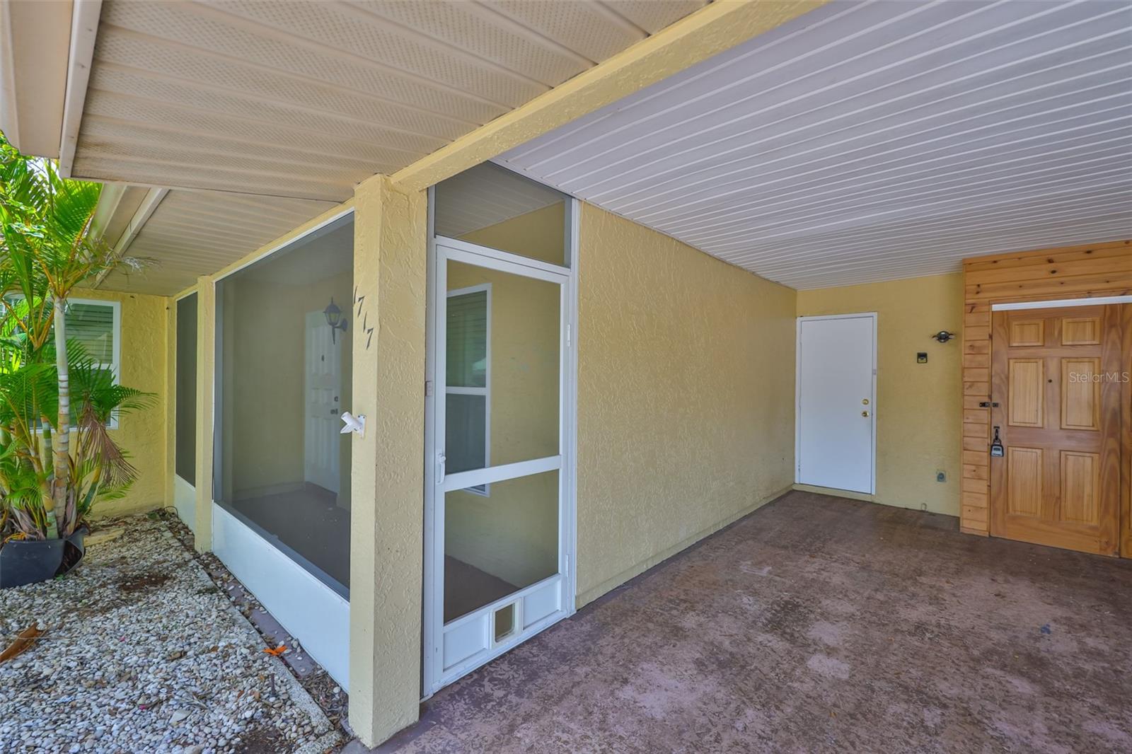 Image 31 of 46 For 1717 Atrium Drive