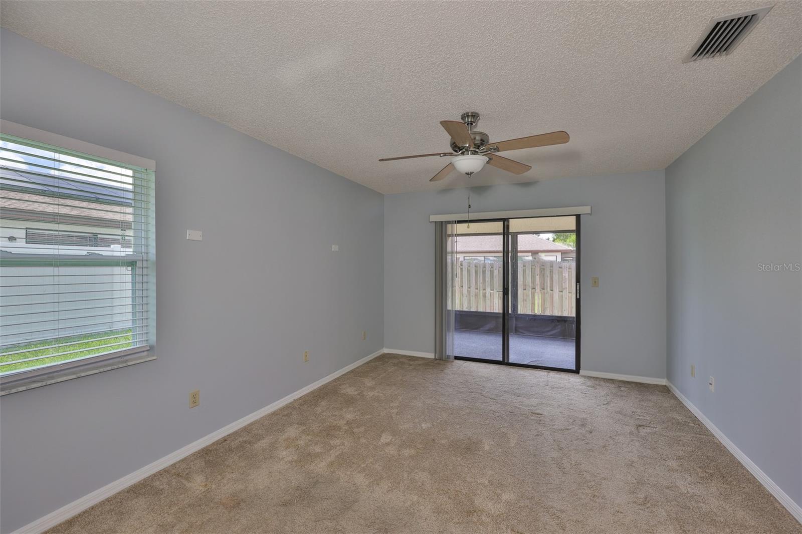 Image 9 of 46 For 1717 Atrium Drive
