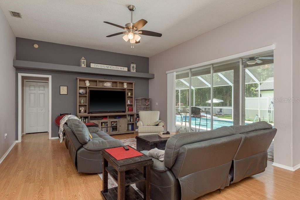 Image 12 of 57 For 8214 Silver Mist Place