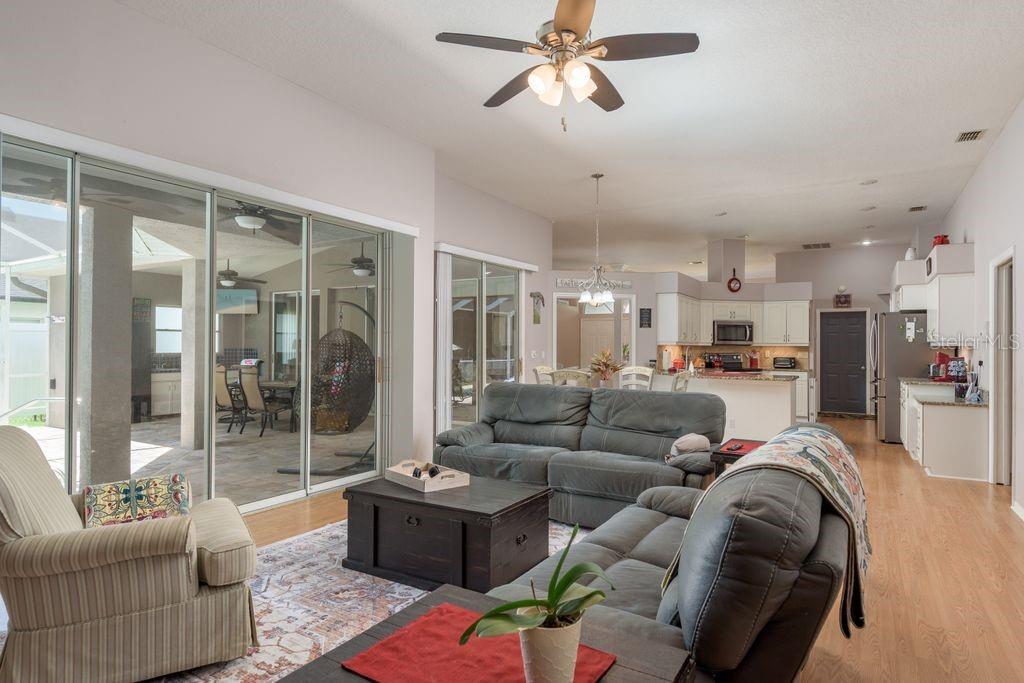 Image 14 of 57 For 8214 Silver Mist Place