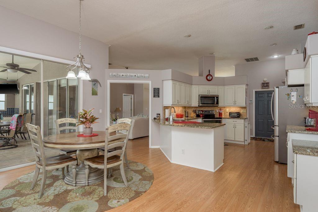 Image 15 of 57 For 8214 Silver Mist Place