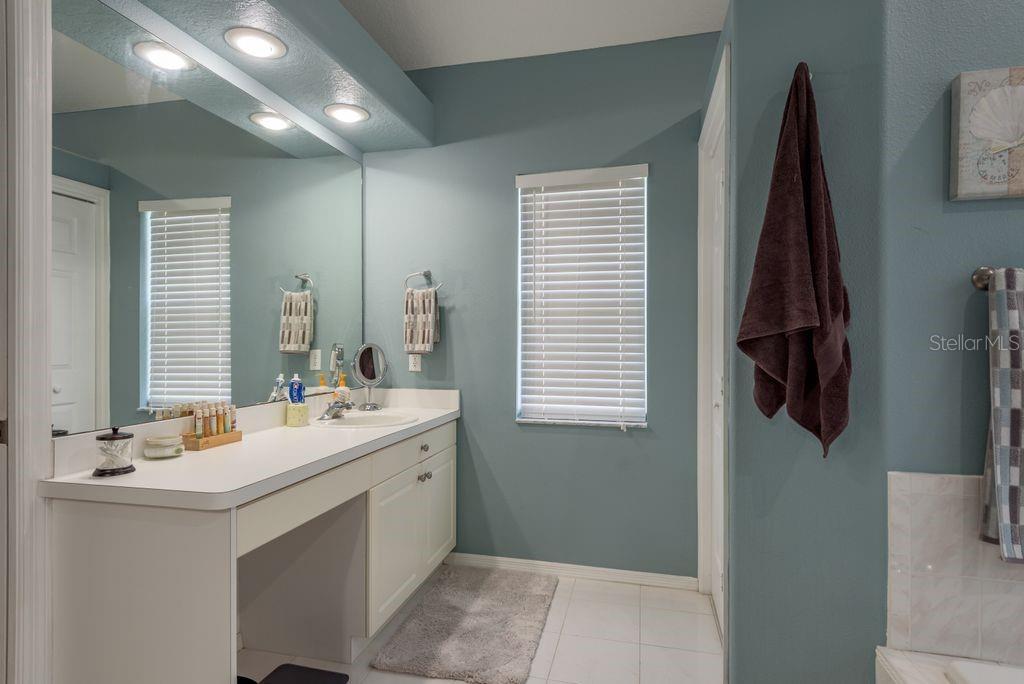 Image 25 of 57 For 8214 Silver Mist Place