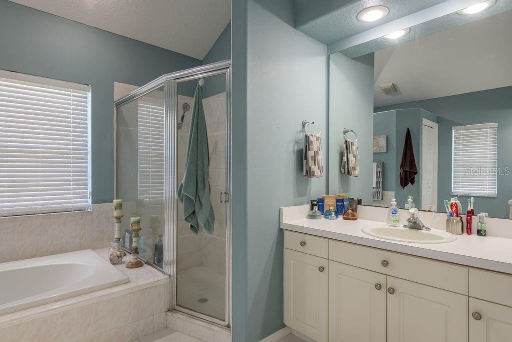 Image 26 of 57 For 8214 Silver Mist Place