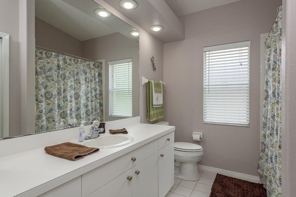Image 29 of 57 For 8214 Silver Mist Place