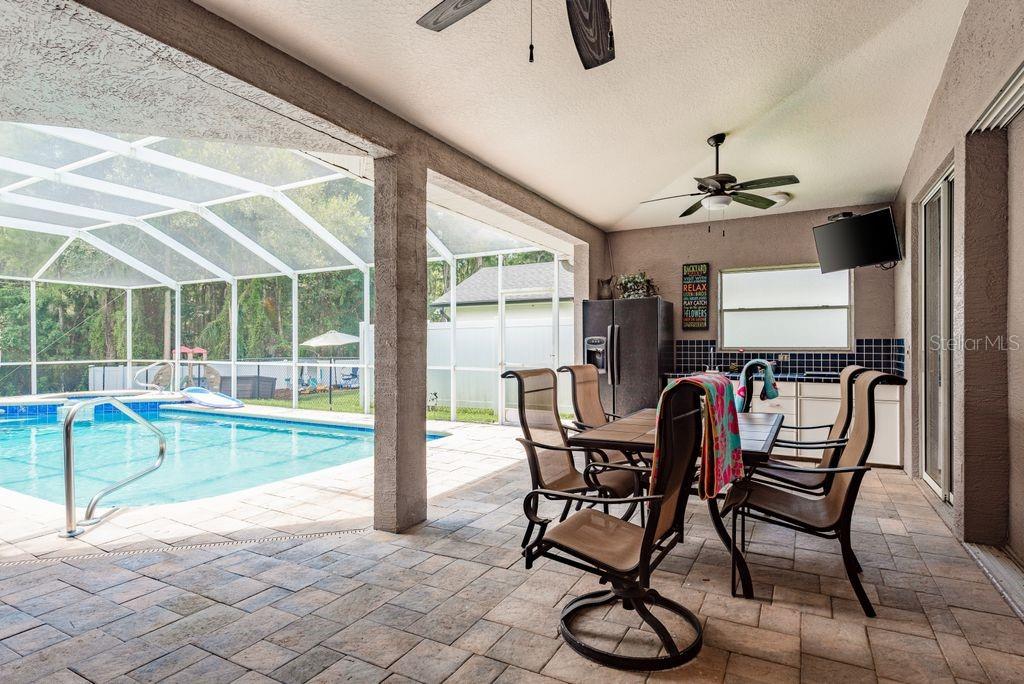 Image 36 of 57 For 8214 Silver Mist Place