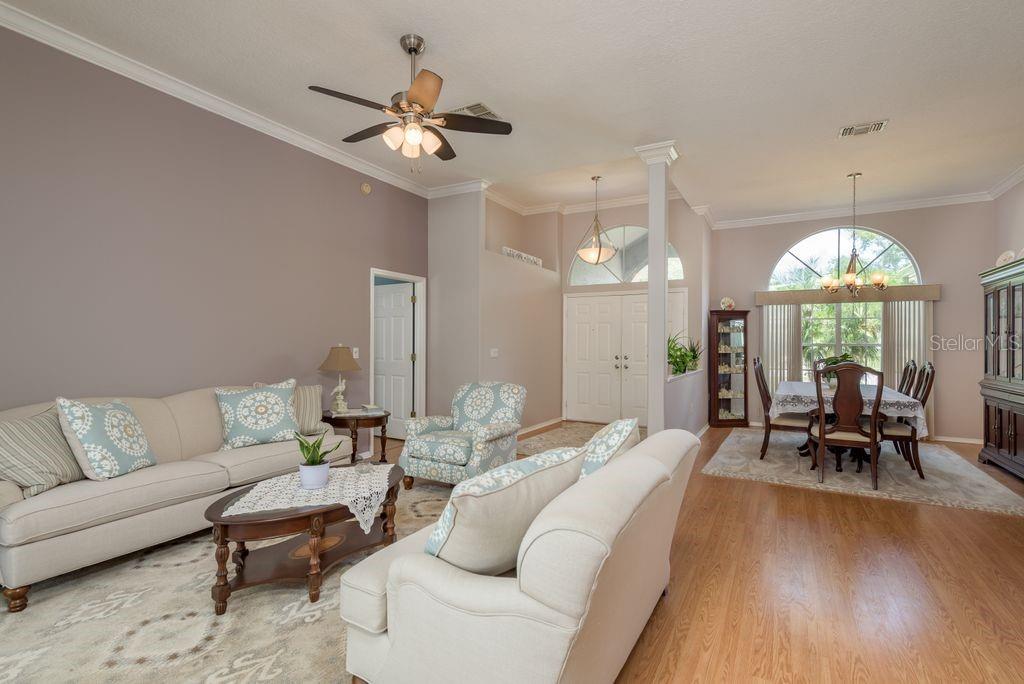 Image 9 of 57 For 8214 Silver Mist Place