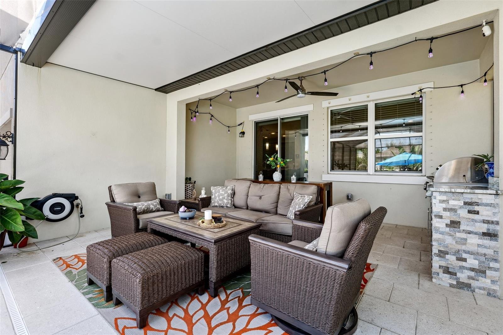 Listing photo id 20 for 3833 Villamore Lane