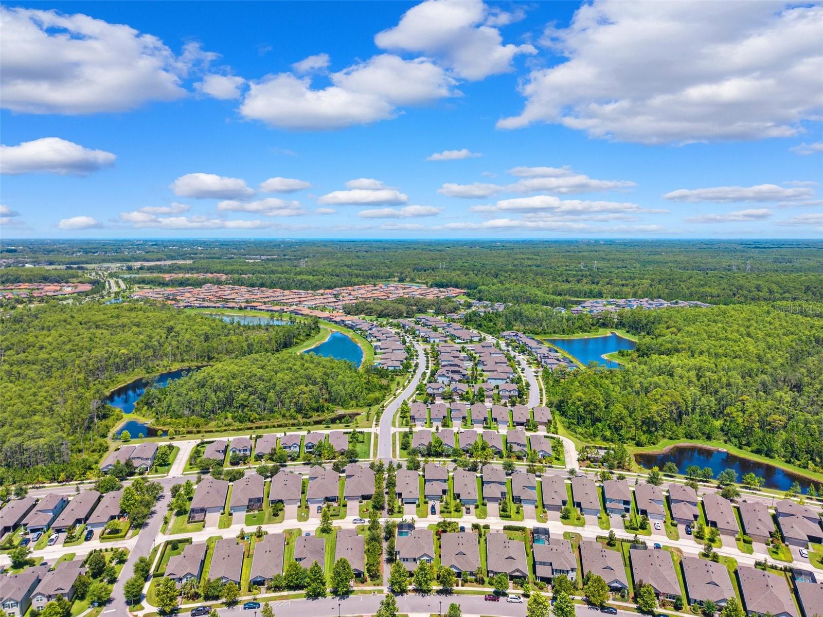 Listing photo id 37 for 3833 Villamore Lane