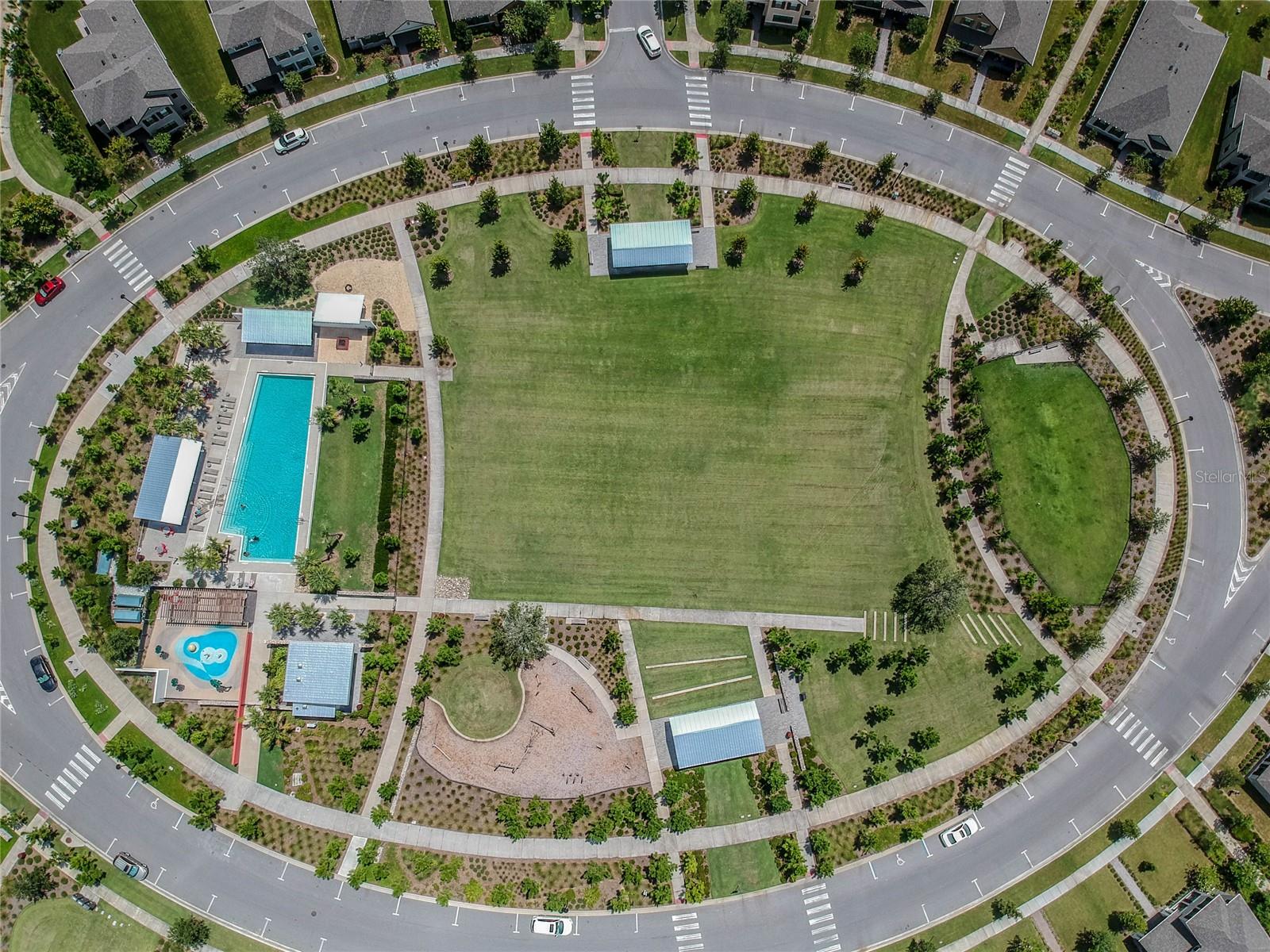 Listing photo id 54 for 3833 Villamore Lane