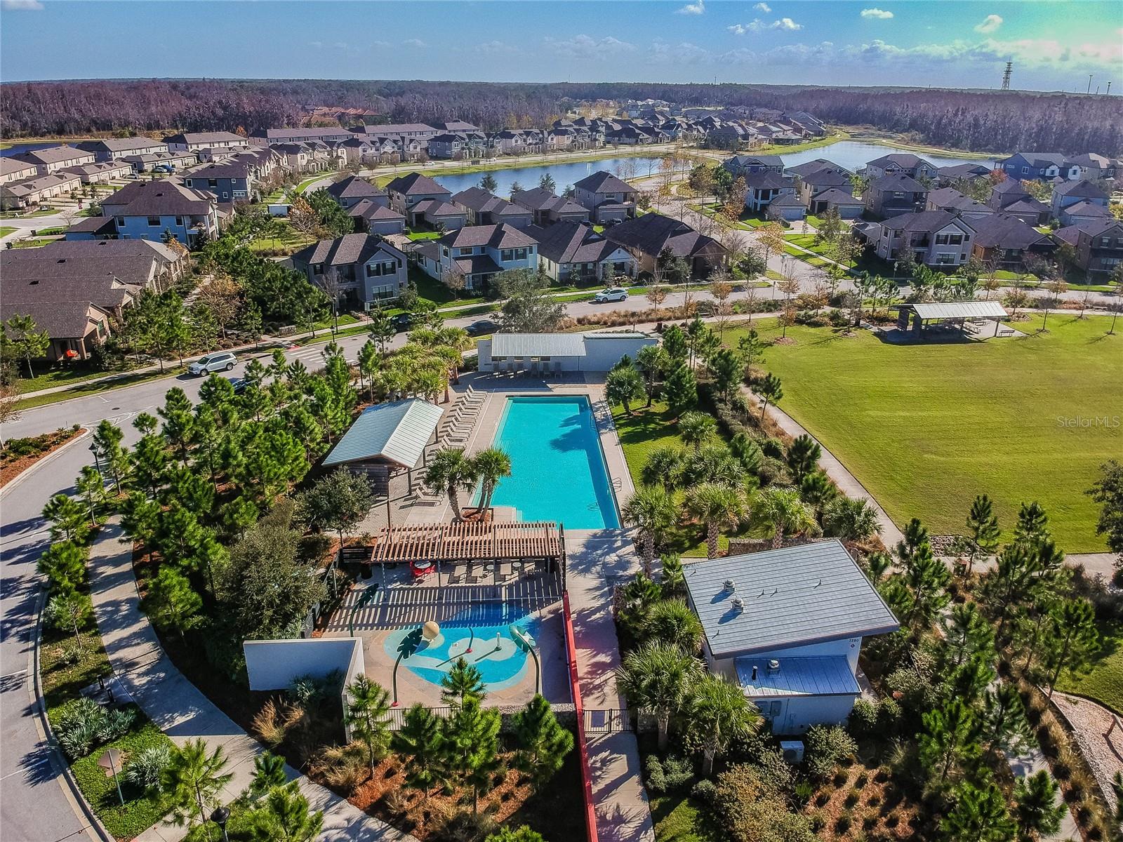 Listing photo id 56 for 3833 Villamore Lane