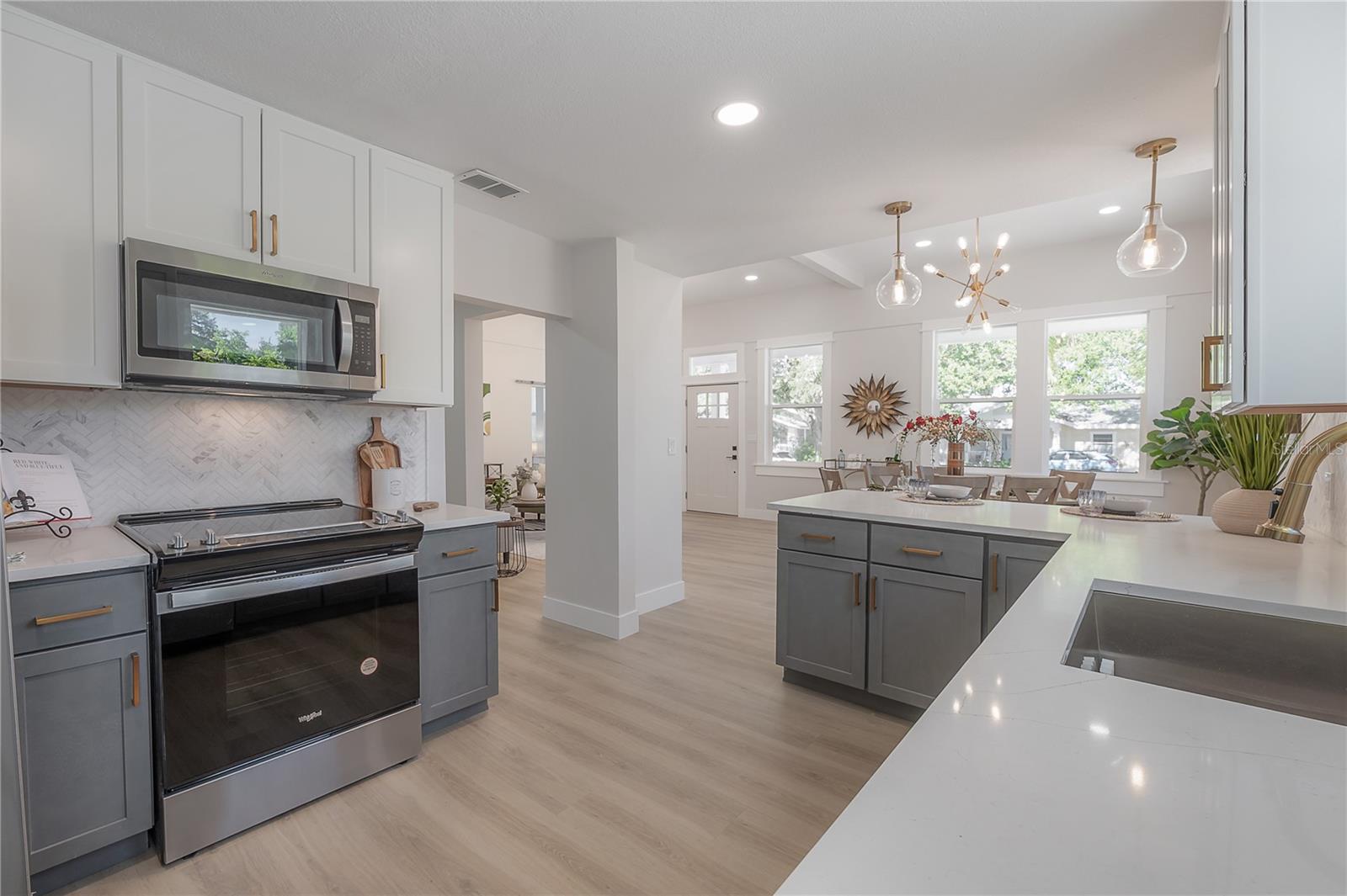 Image 13 of 44 For 3811 Arlington Avenue