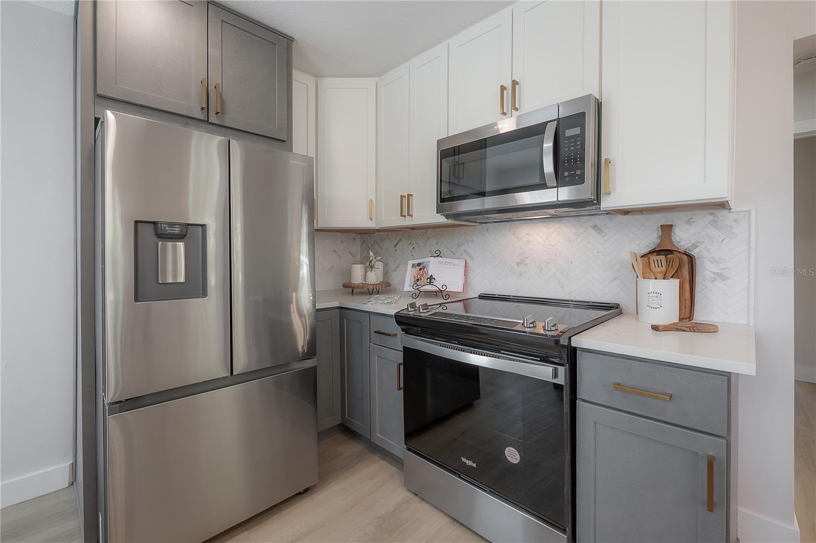 Image 19 of 44 For 3811 Arlington Avenue