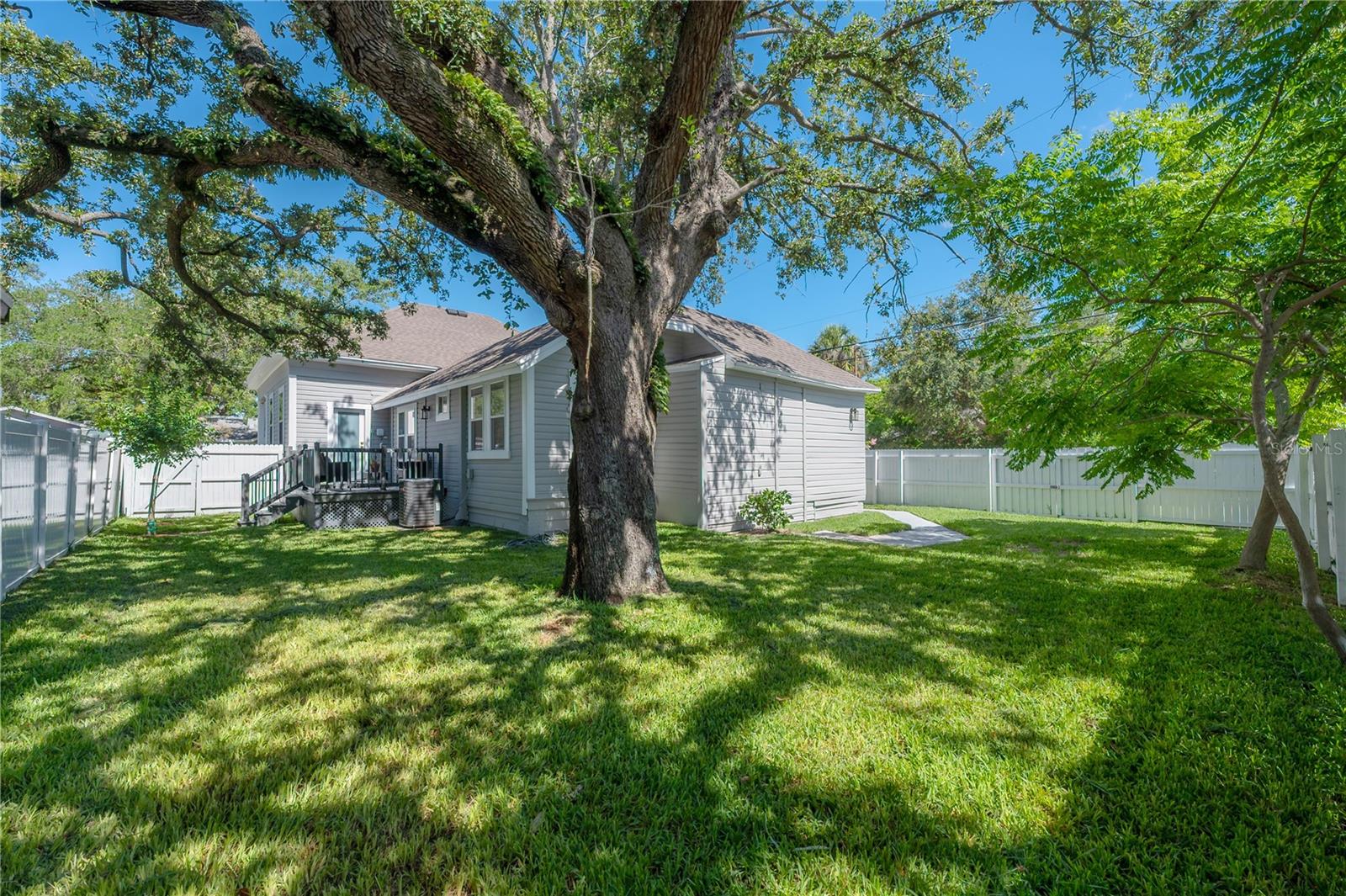 Image 42 of 44 For 3811 Arlington Avenue