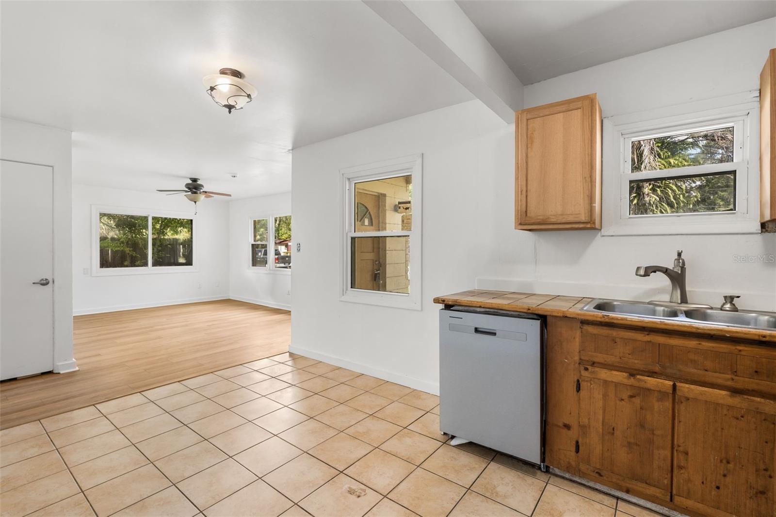 Image 7 of 15 For 2618 10th Terrace
