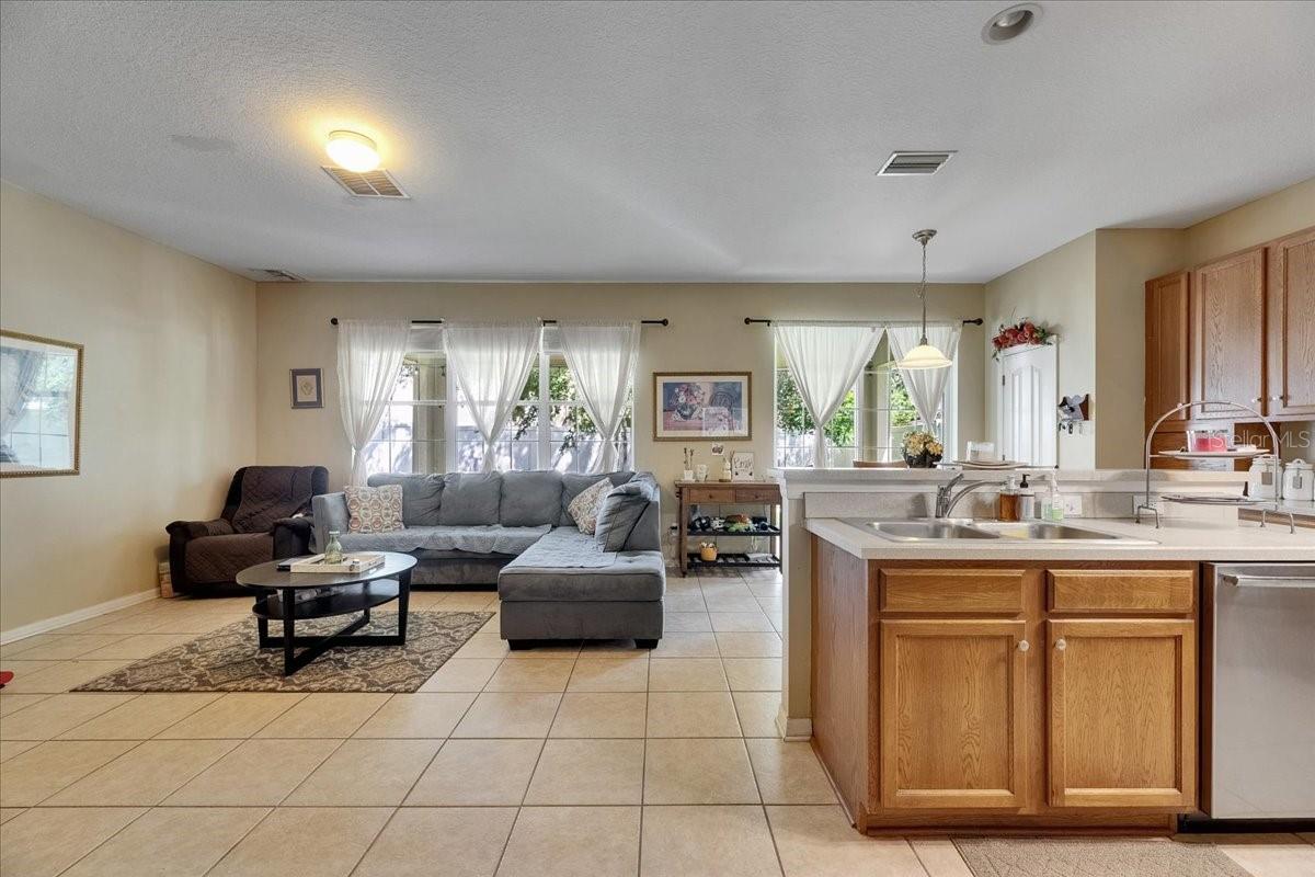 Image 23 of 100 For 4735 Red Pine Way