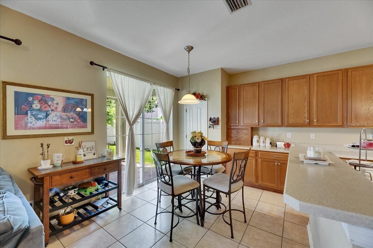 Image 26 of 100 For 4735 Red Pine Way