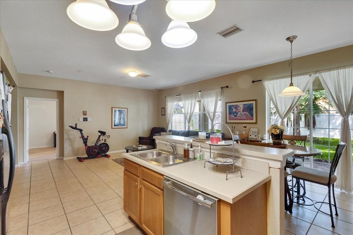 Image 32 of 100 For 4735 Red Pine Way