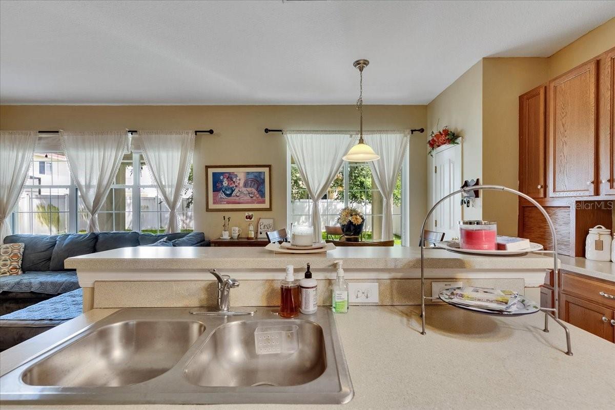Image 33 of 100 For 4735 Red Pine Way