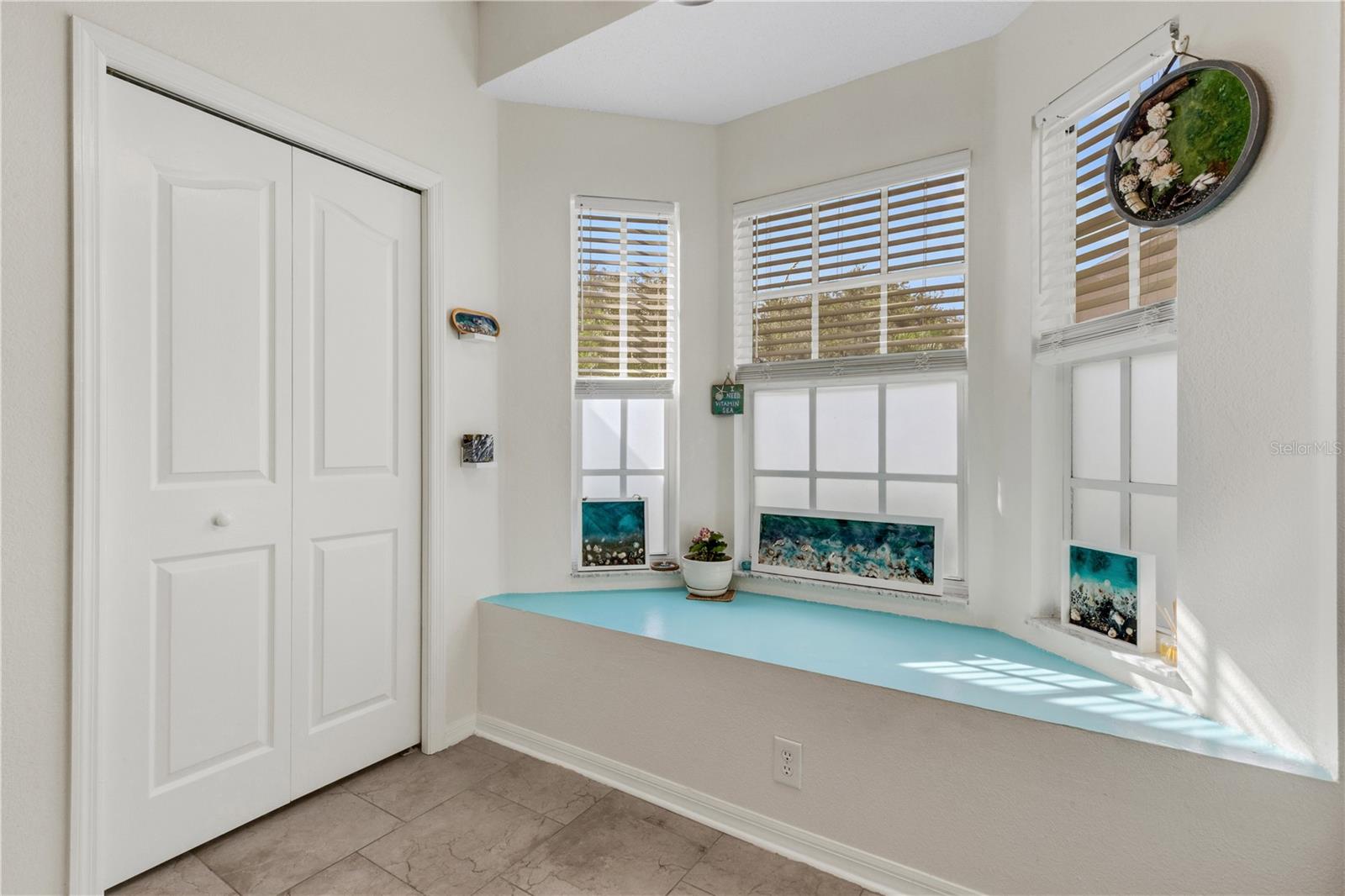 Image 10 of 77 For 4322 Fincastle Court